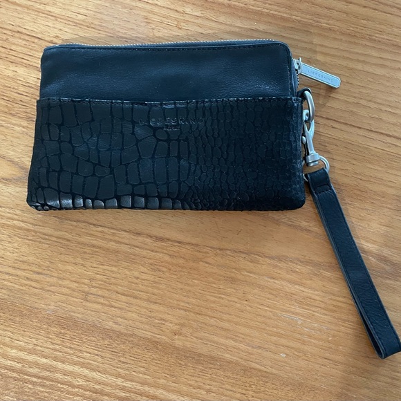 Leibeskind navy blue wrist purse - Picture 6 of 11